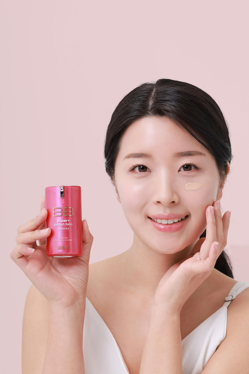SKIN79 Super Plus Beblesh Balm Pink BB, tenue longue durée sans retouches.