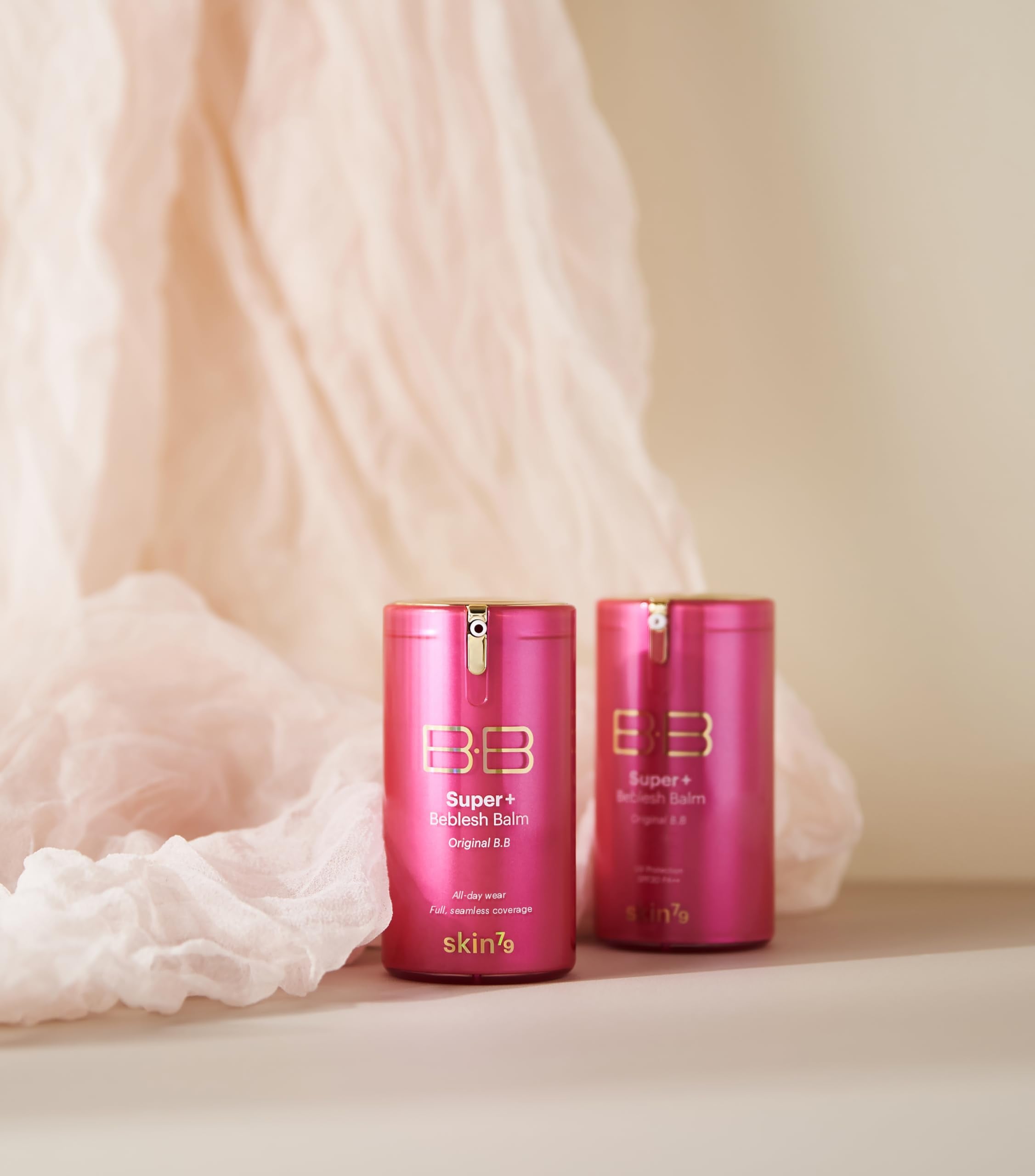 SKIN79 Super Plus Beblesh Balm Pink BB, s intègre facilement à une routine quotidienne.