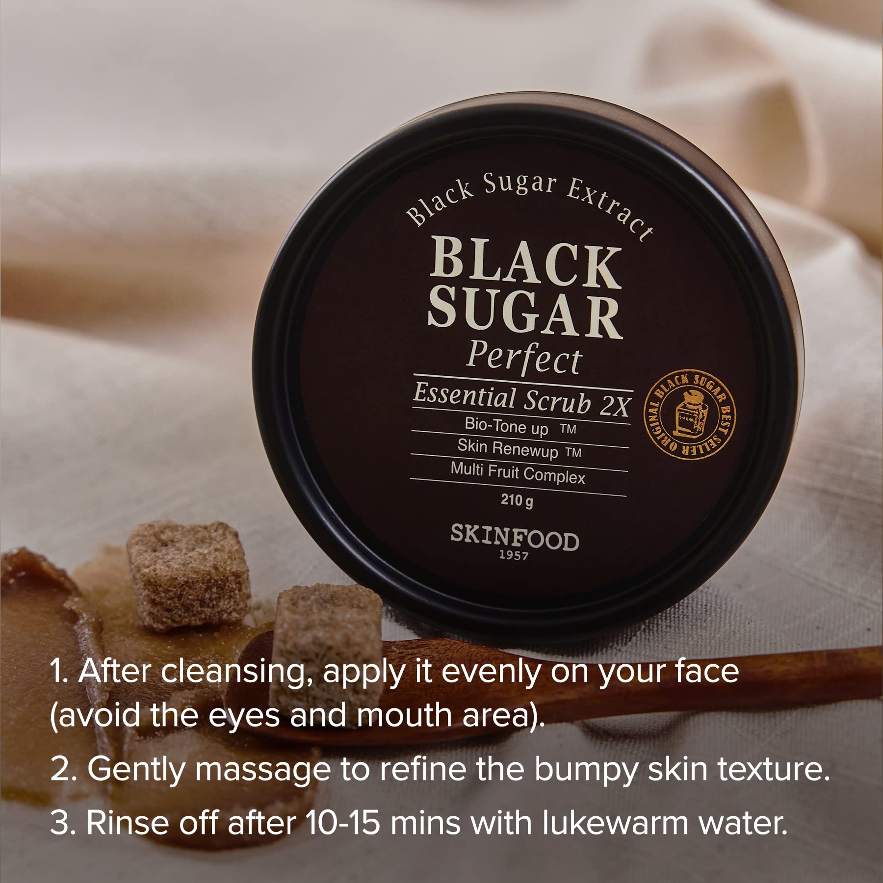 SKINFOOD 1957 Black Sugar Mask leaves a smooth, glowing complexion