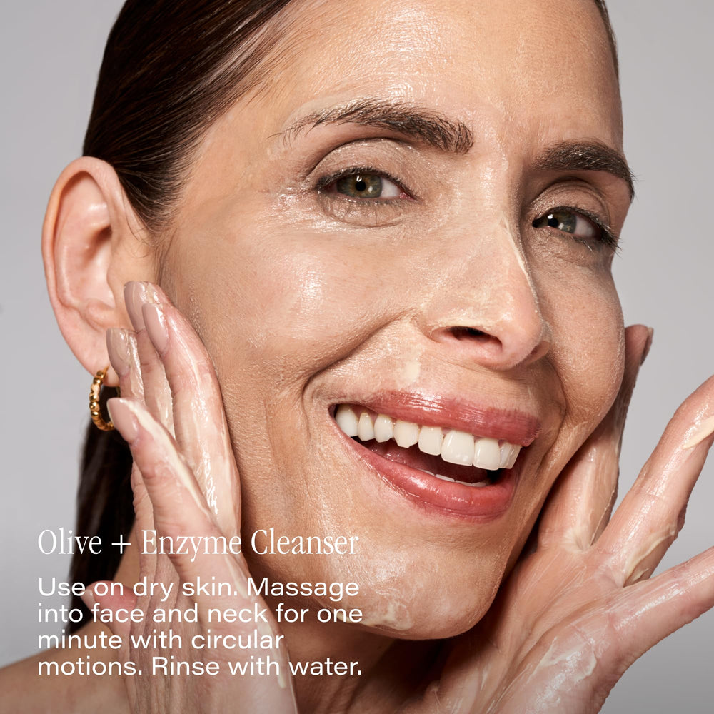 Étiquette produit claire du SKINN Jour-Nuit Nettoyant pour votre routine.