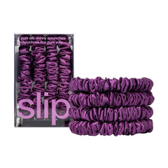 SLIP Skinny Scrunchies anti-pli en violet foncé protègent les cheveux délicats.