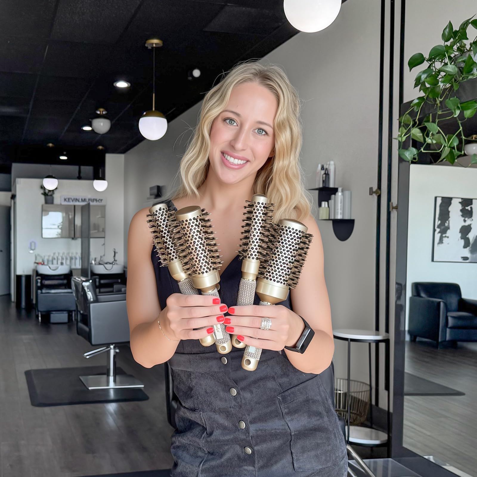 Brosse ronde Sndyi usage domestique vers look salon à la maison