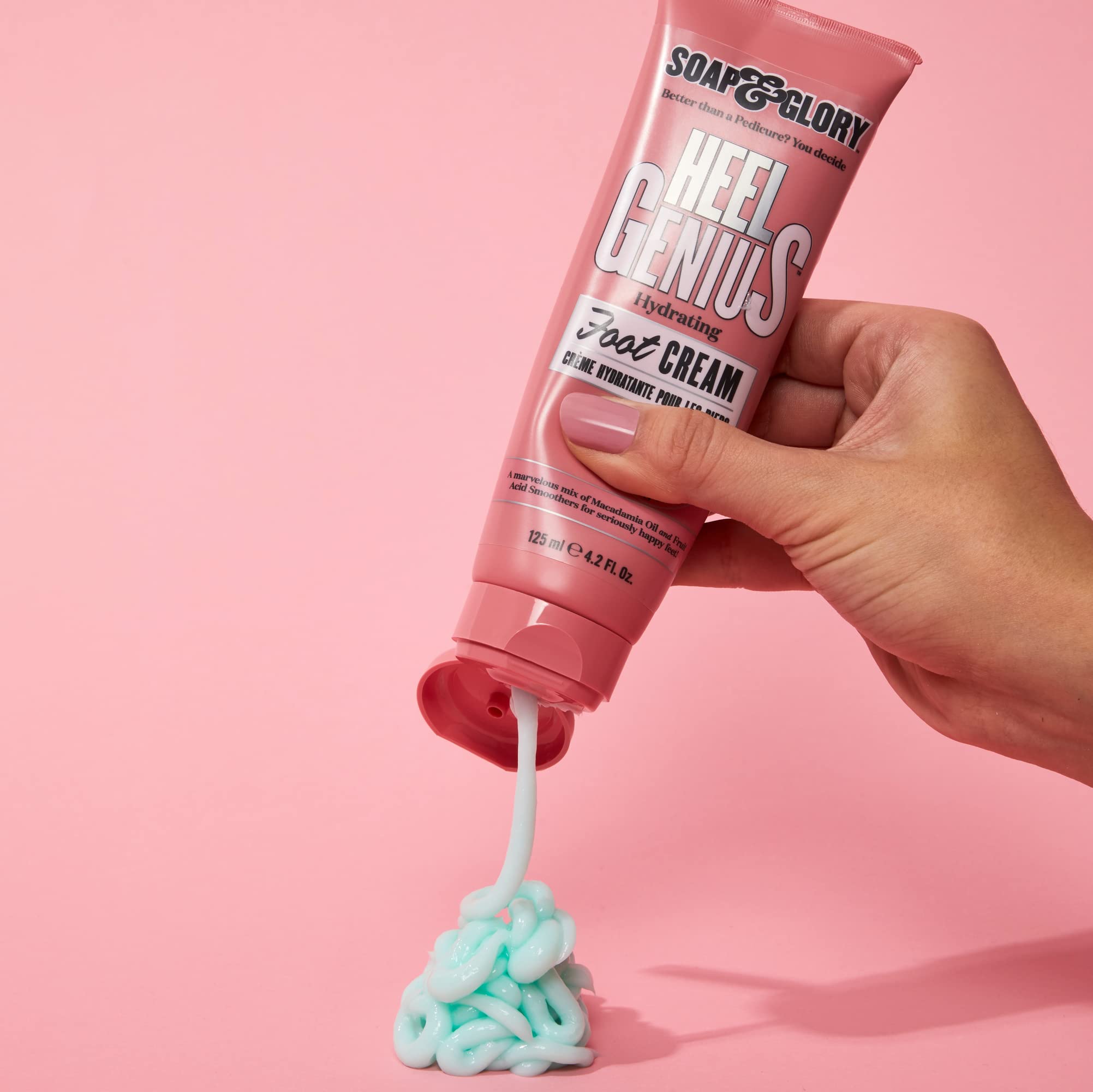 Soap & Glory Exfoliant-pieds AHA, révèle une peau plus lisse.