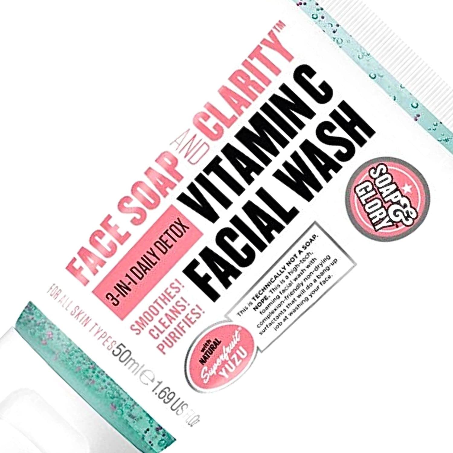 Soap & Glory Face Soap & Clarity, mousse légère prête en quelques secondes.