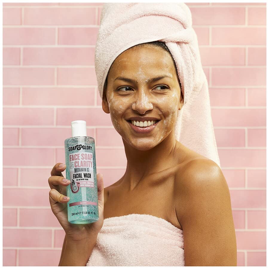Soap & Glory Vitamin C billes-exfoliantes-biodegradables: exfoliation douce qui fond dans la peau.