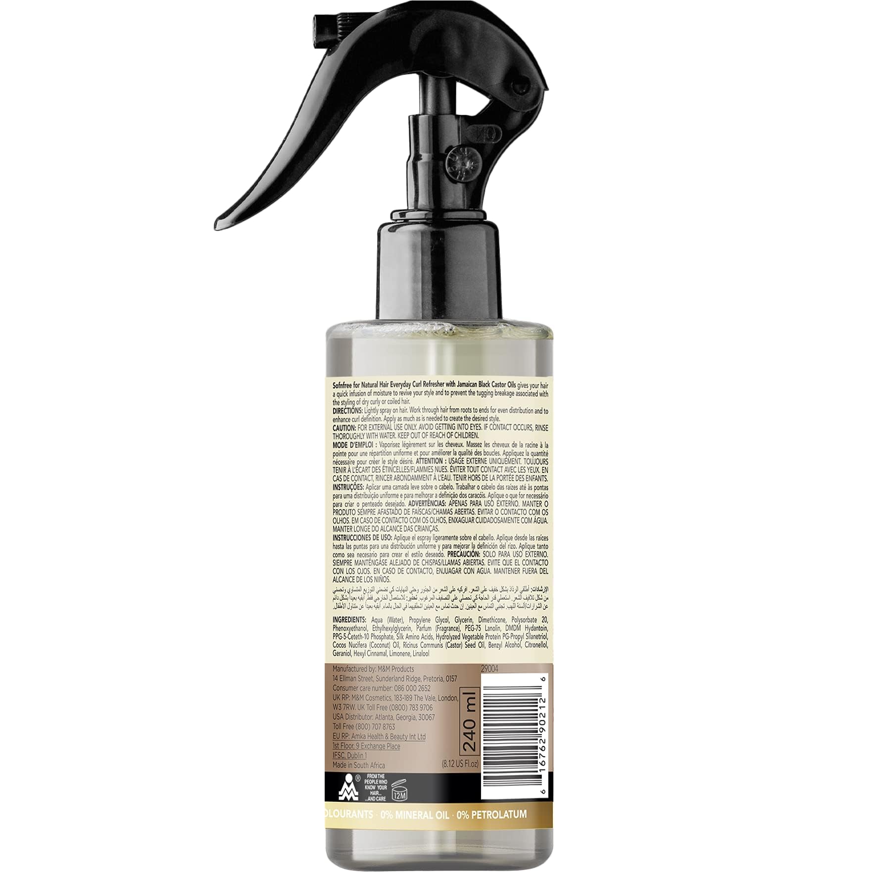 Brume rafraichissante Sofnfree appliquée sur cheveux crépus pour définir les boucles.