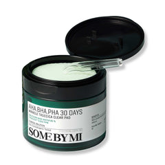 SOME BY MI disques toners AHA BHA PHA pour exfolier en douceur et lisser la peau.