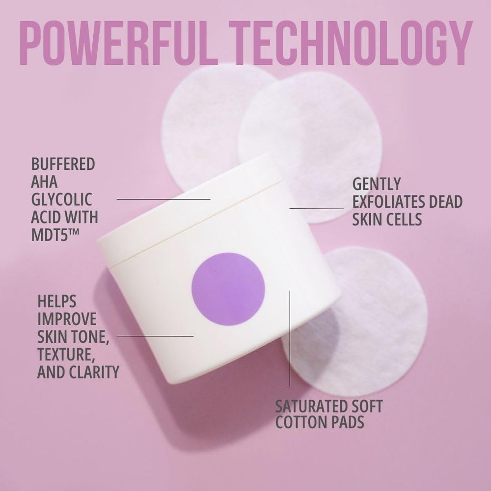 Nettoyage des pores en douceur avec les tampons Somme Institute.