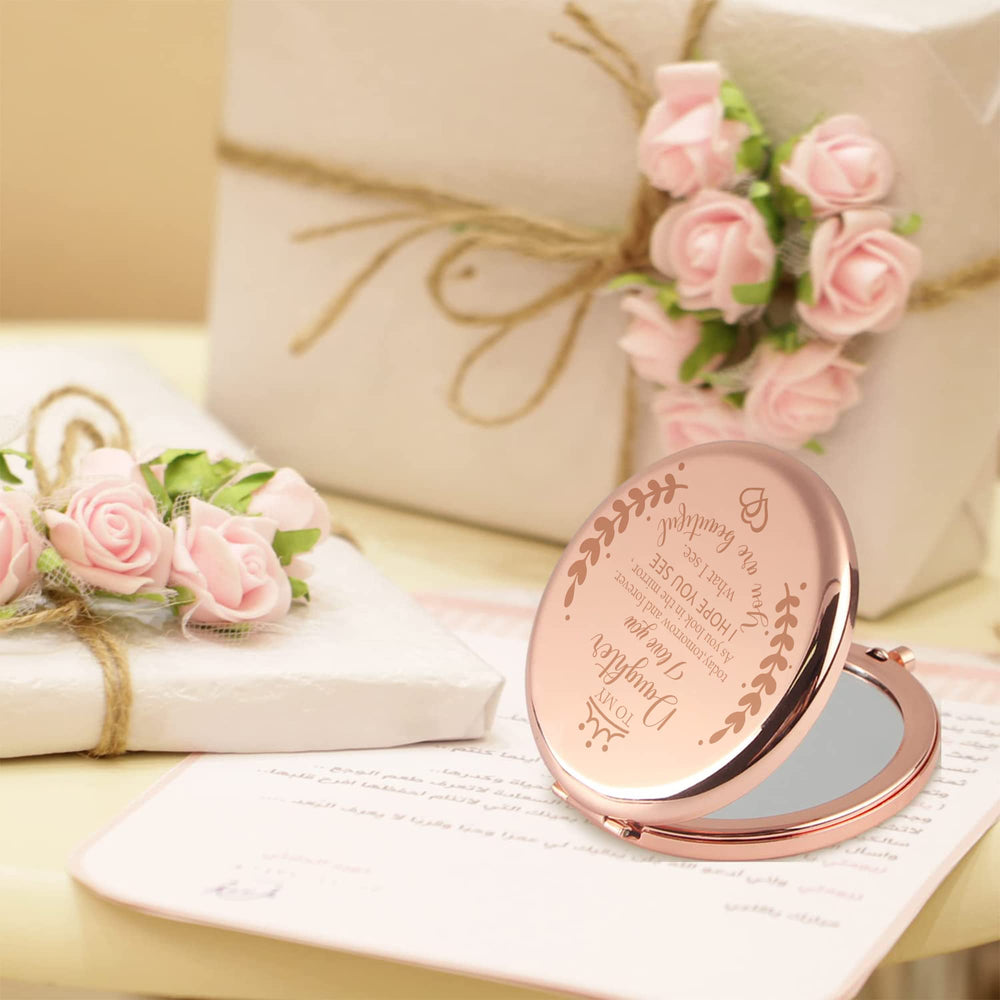 Miroir Soulpetals gravé, souvenir touchant et utile au quotidien.