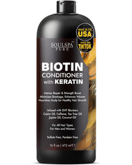 SOULSPA PURE Conditionneur Biotine et Kératine — bouteille élégante prête à nourrir les cheveux.