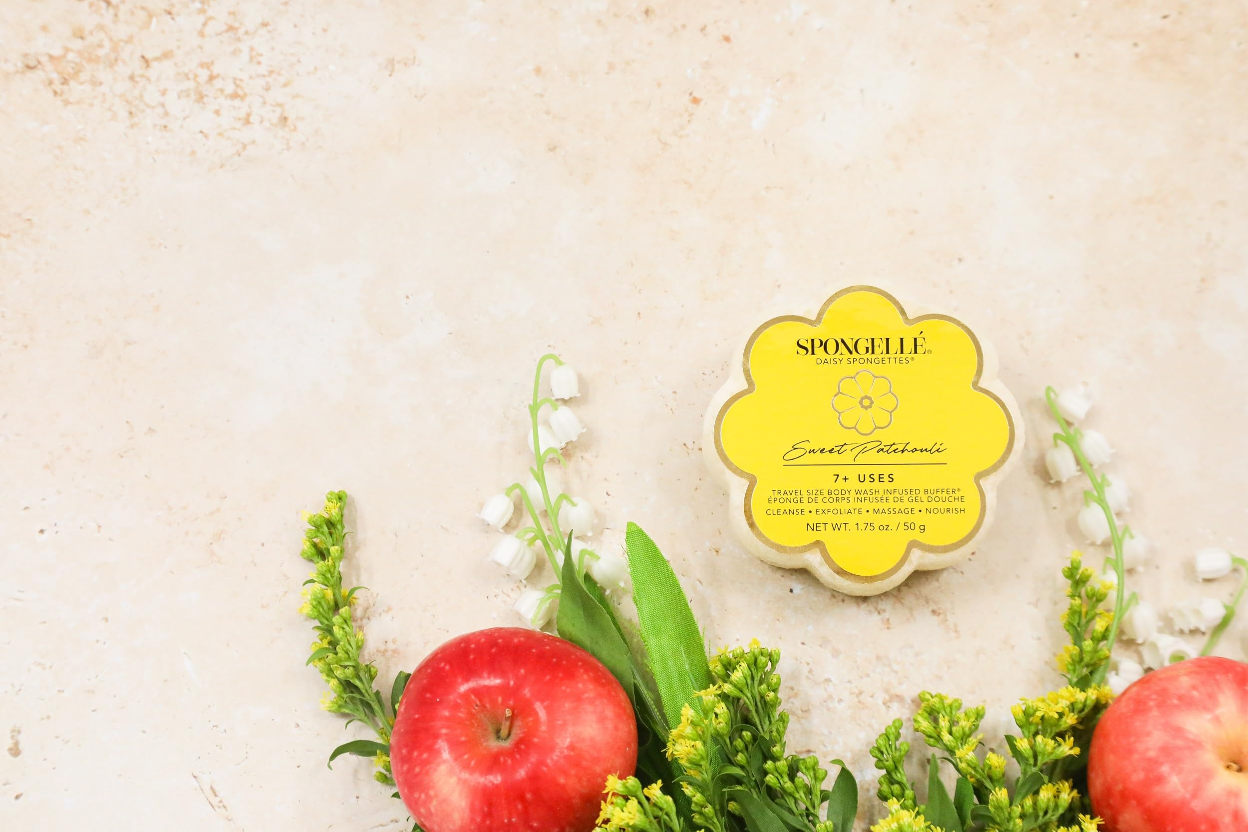 SPONGELLÉ Sweet Patchouli Spongette Exfoliation Douce: peau plus lisse après chaque utilisation.