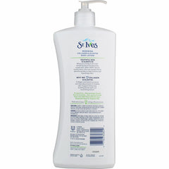 Application rapide et non grasse de la lotion St. Ives sur peau