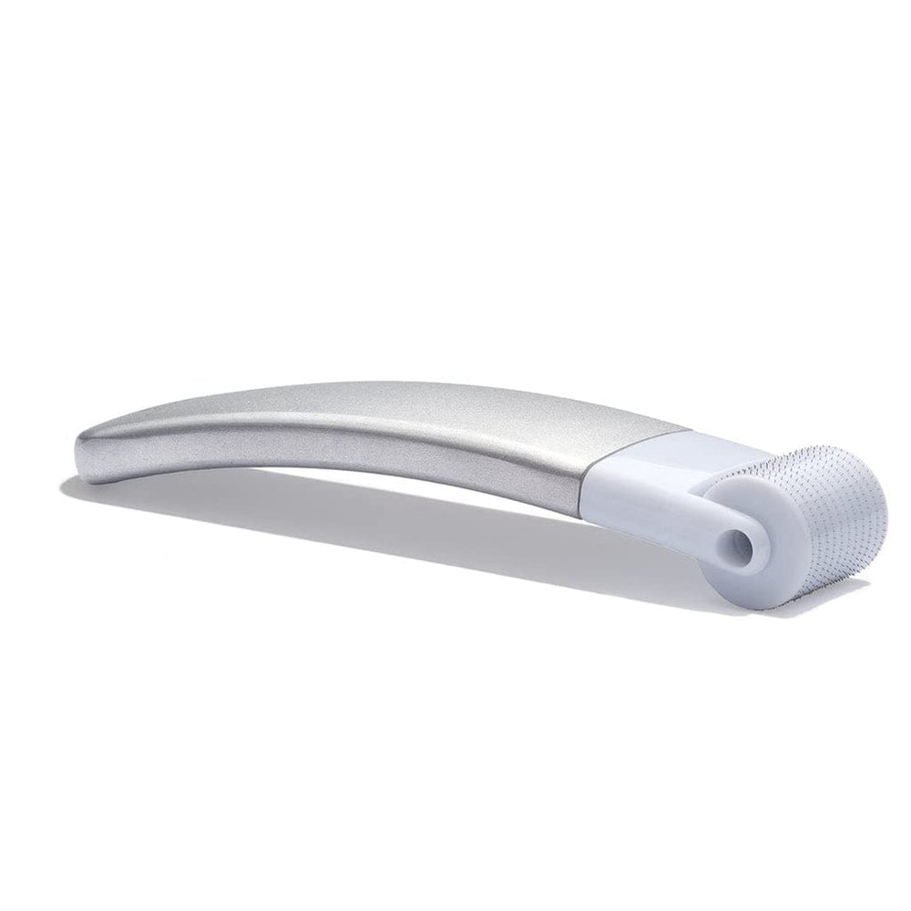 Rouleau de voyage StackedSkincare, compact et nomade