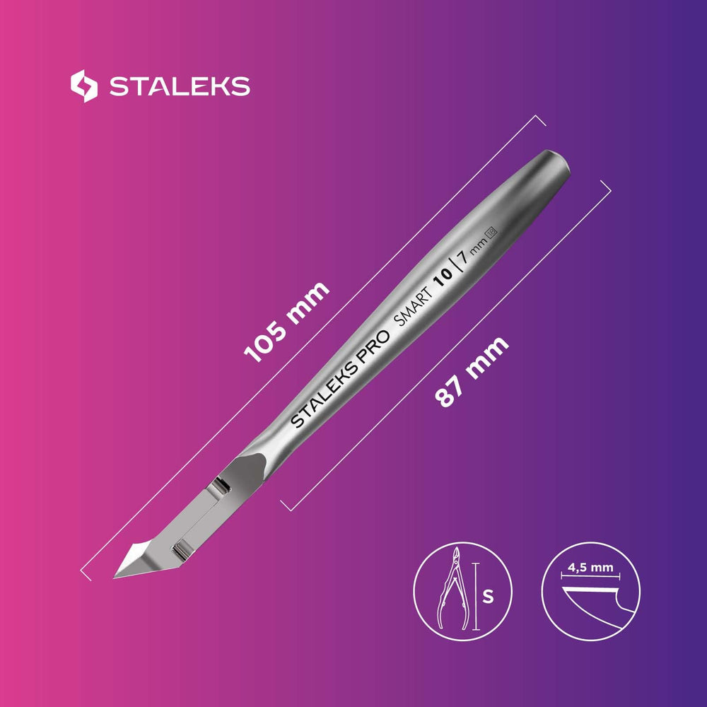 Finition satinée STALEKS PRO SMART 10 prête pour une manucure professionnelle à domicile.