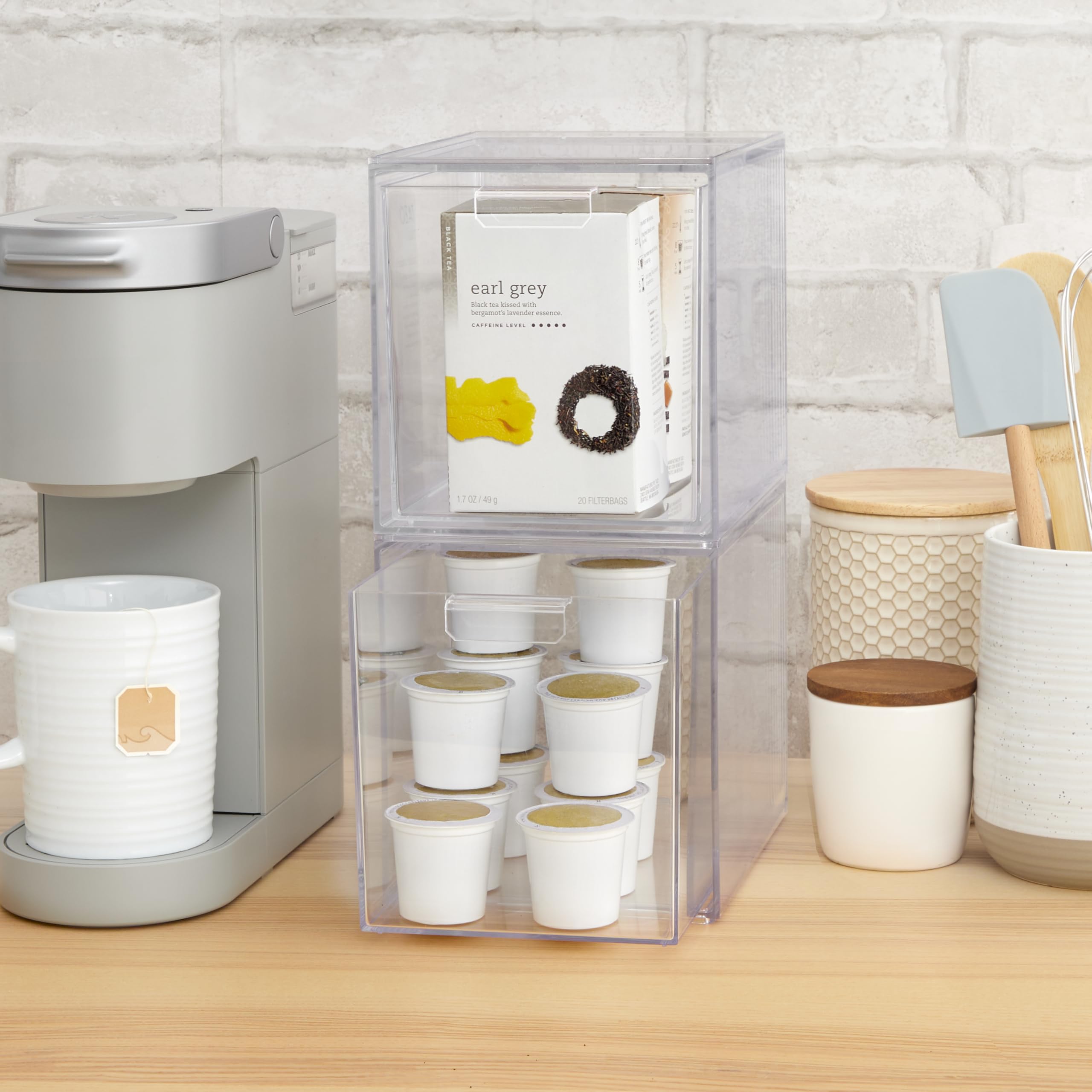 STORi Audrey, rangement salle de bain clair pour garder les accessoires propres et accessibles.