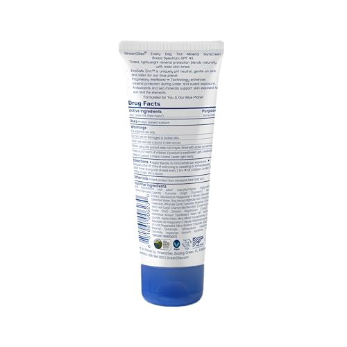 STREAM 2 SEA SPF45: teinte légère qui s’adapte à la peau.