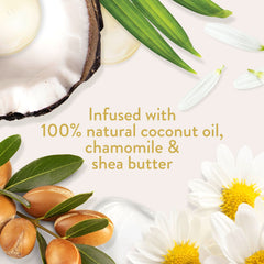 Mousse crémeuse du shampooing Suave Baby Curl nettoyant les cheveux bouclés.