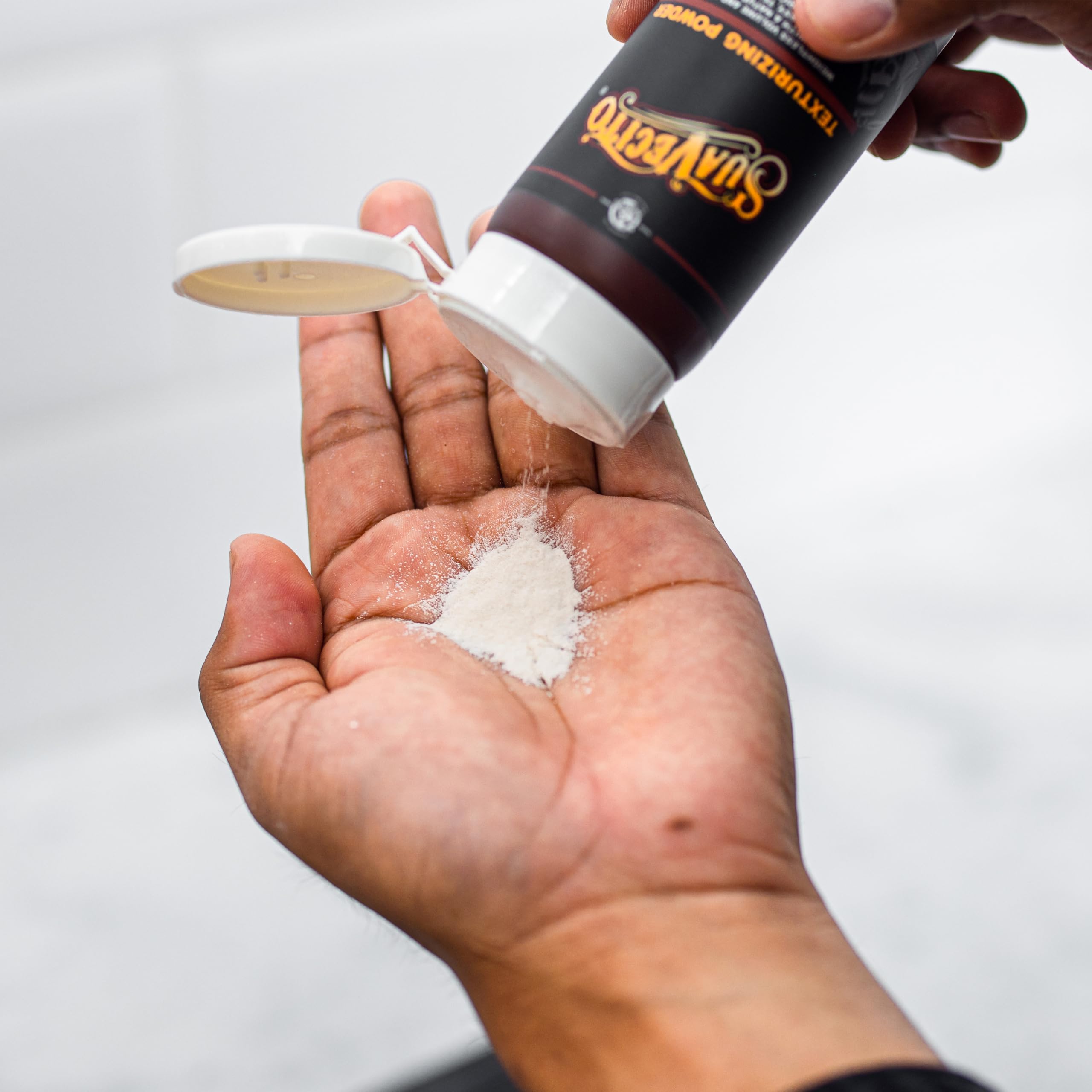 Suavecito Poudre application simple coiffage sans effort