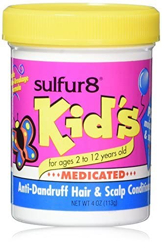 Cheveux d'enfant après utilisation du conditionneur Sulfur 8, plus doux et lisses.