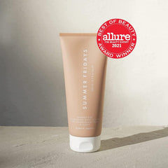 Application rapide de la lotion corps Summer Fridays, absorption sans fini gras
