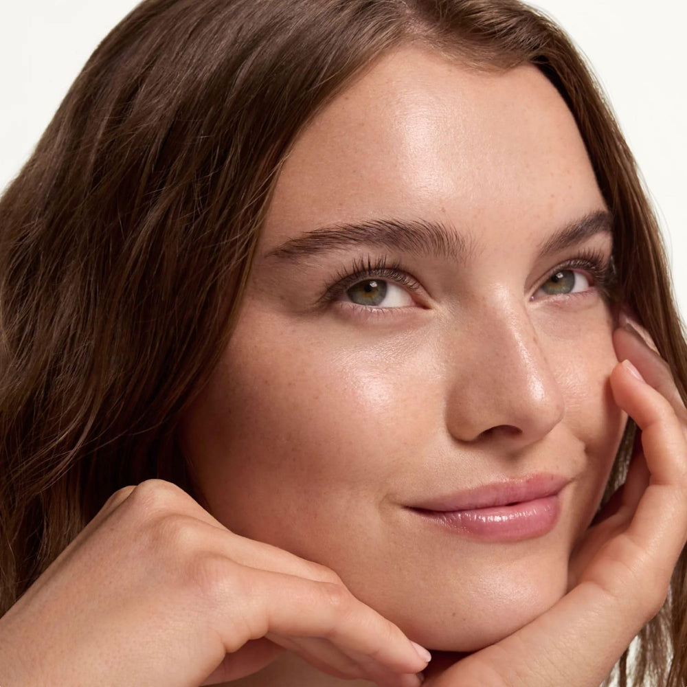Summer Fridays Sheer Skin Tint, fini naturel et lumineux.