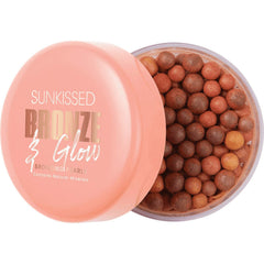 SUN KISSED perles bronzantes pour visage et corps, éclat naturel et fini satiné.