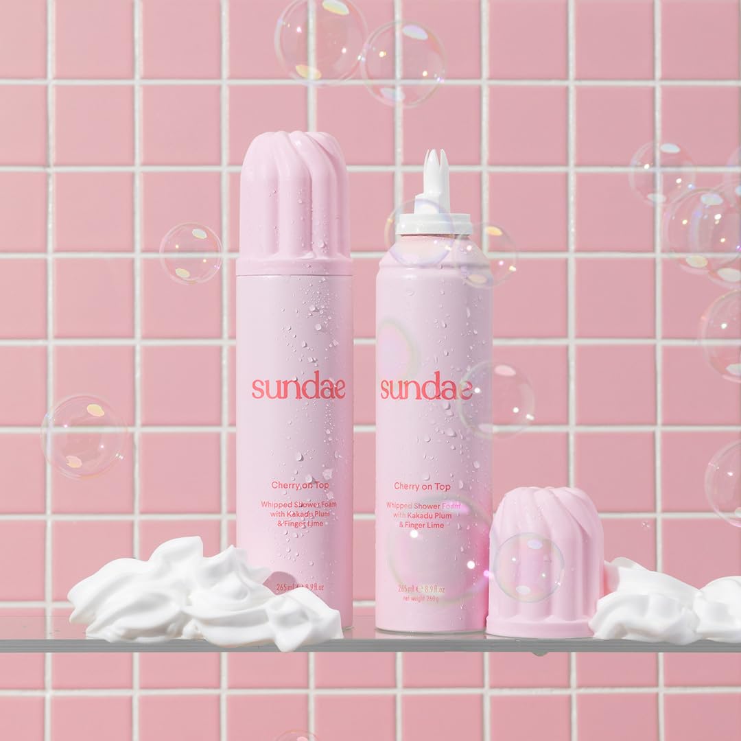 Mousse douce Sundae sur peau humide, texture généreuse et agréable.