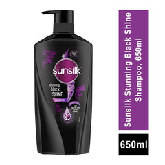 Sunsilk Stunning Black Shine Shampoo — massage des racines pour cheveux plus doux.
