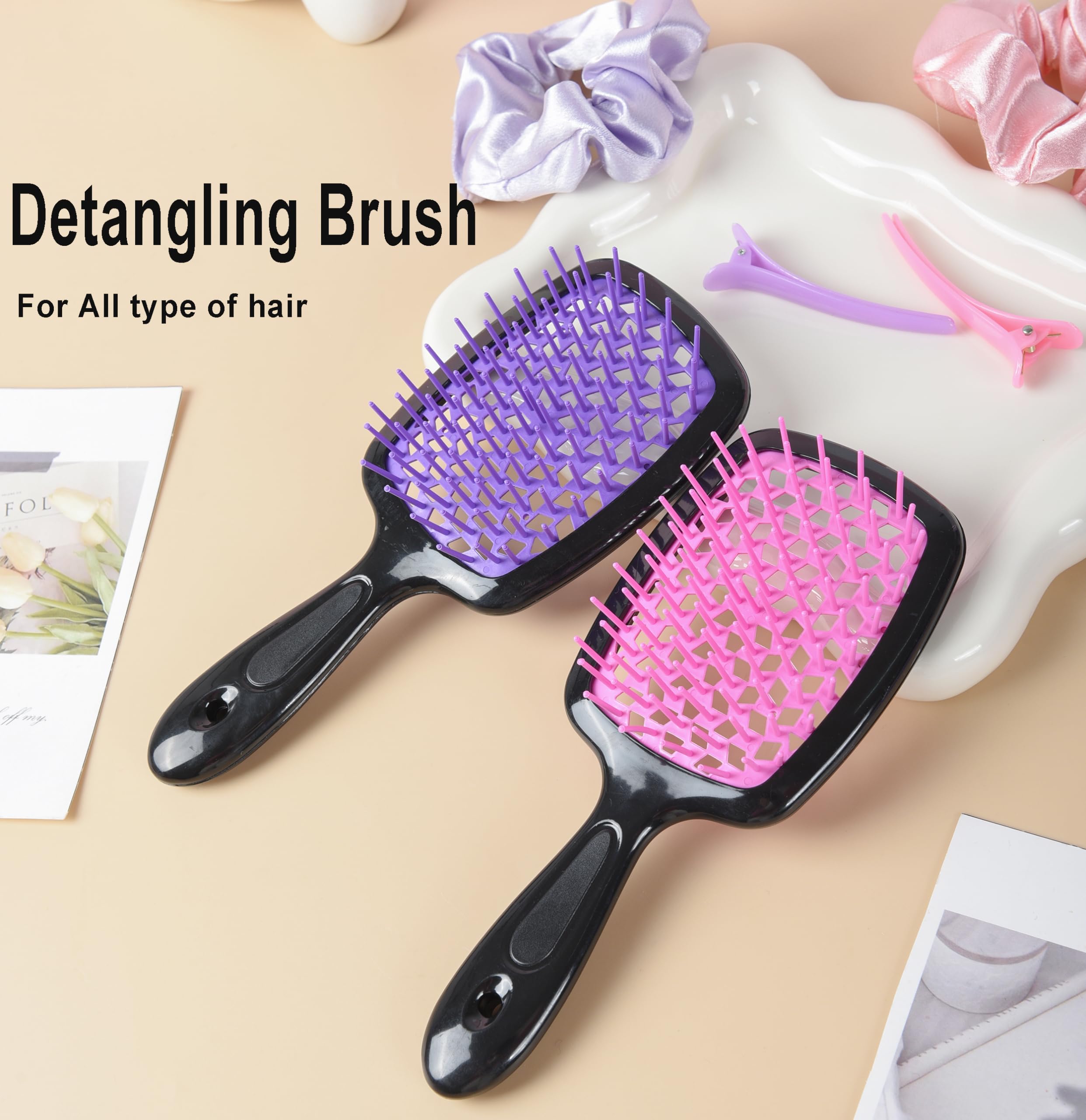 SUPHOUSE brosse démêlante à poils délicats pour tous types de cheveux.