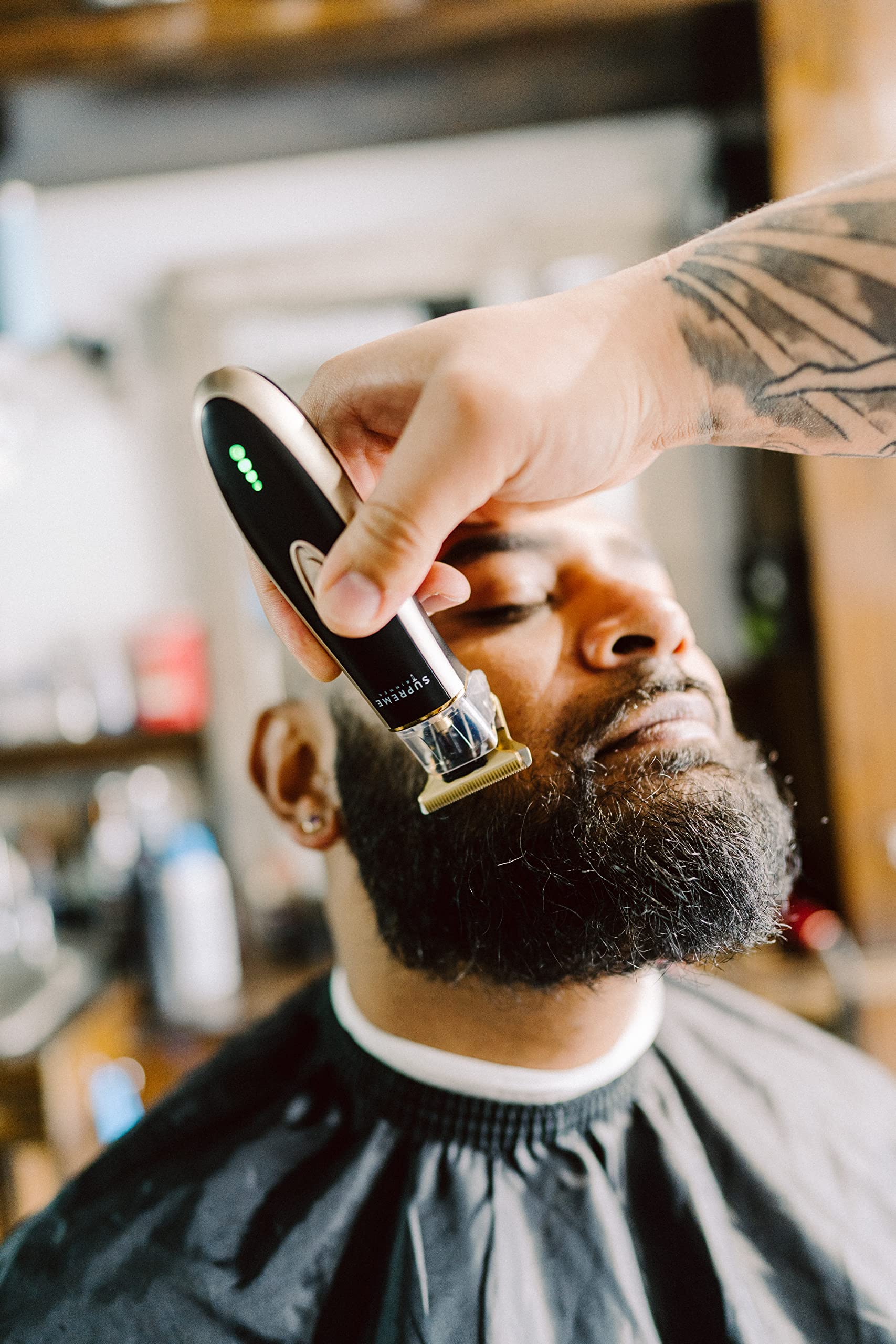 Compact et pratique, Supreme Trimmer est idéal pour les déplacements.