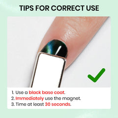 Appliquez une couche noire puis le vernis œil-de-chat SUPWEE pour un dégradé élégant.