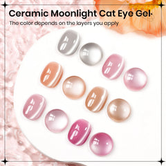 Effet Moonlight Glass sur ongles, lumière douce et scintillante.