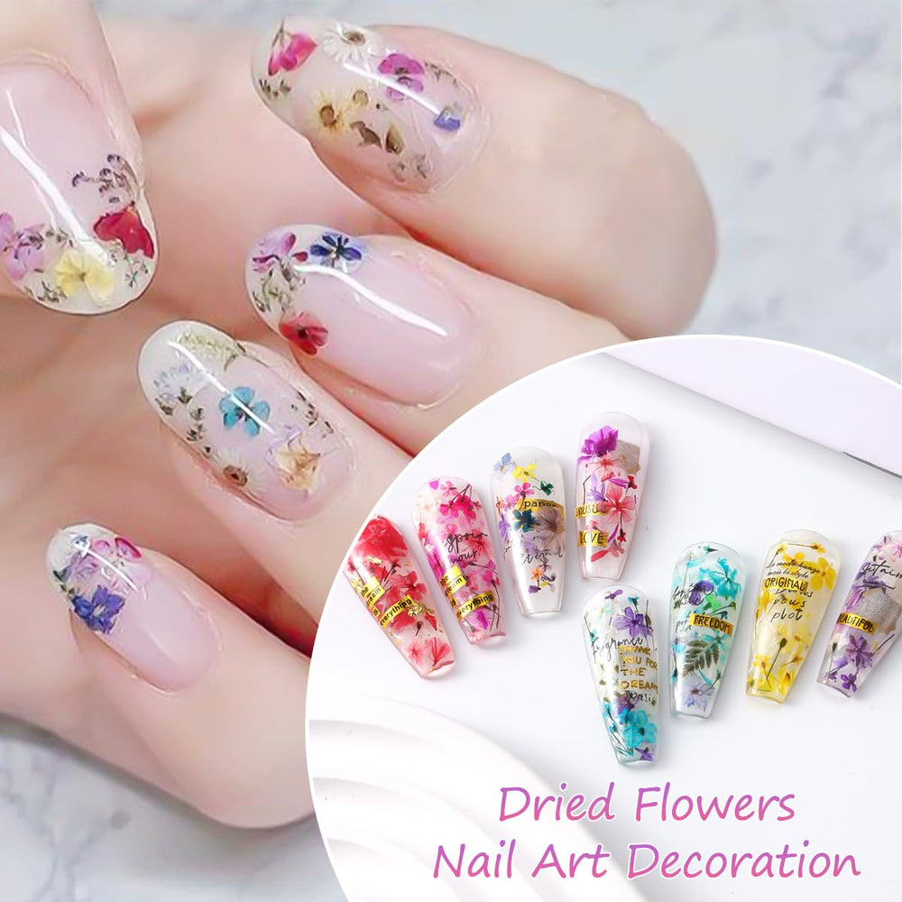 Fleurs sèches multicolores pour motifs floraux sur ongles.