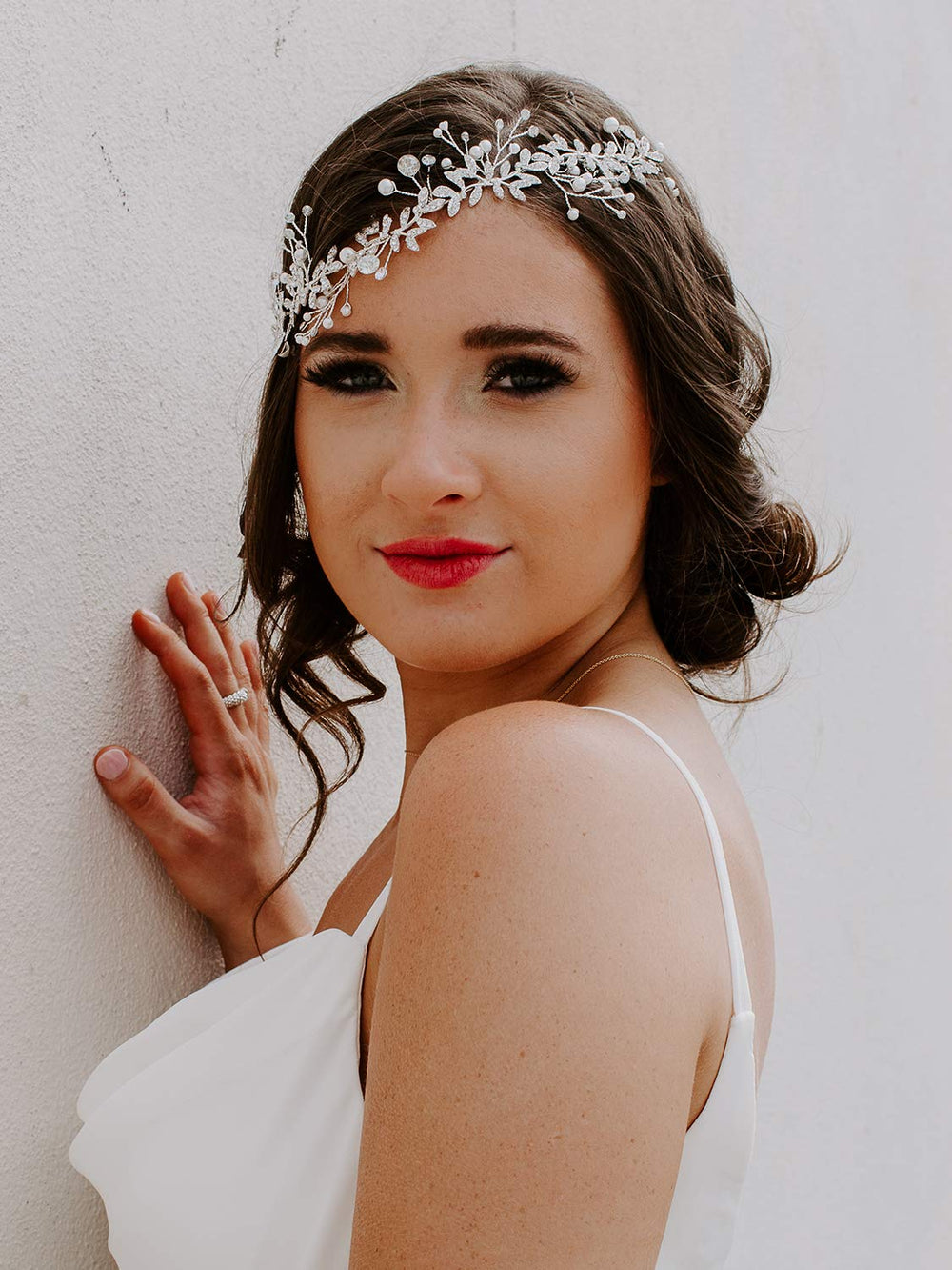 Idéal pour mariage et occasions spéciales grâce à ses finitions scintillantes