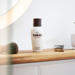 Tabac Original après-rasage, flacon clair favorisant application contrôlée et usage pratique.