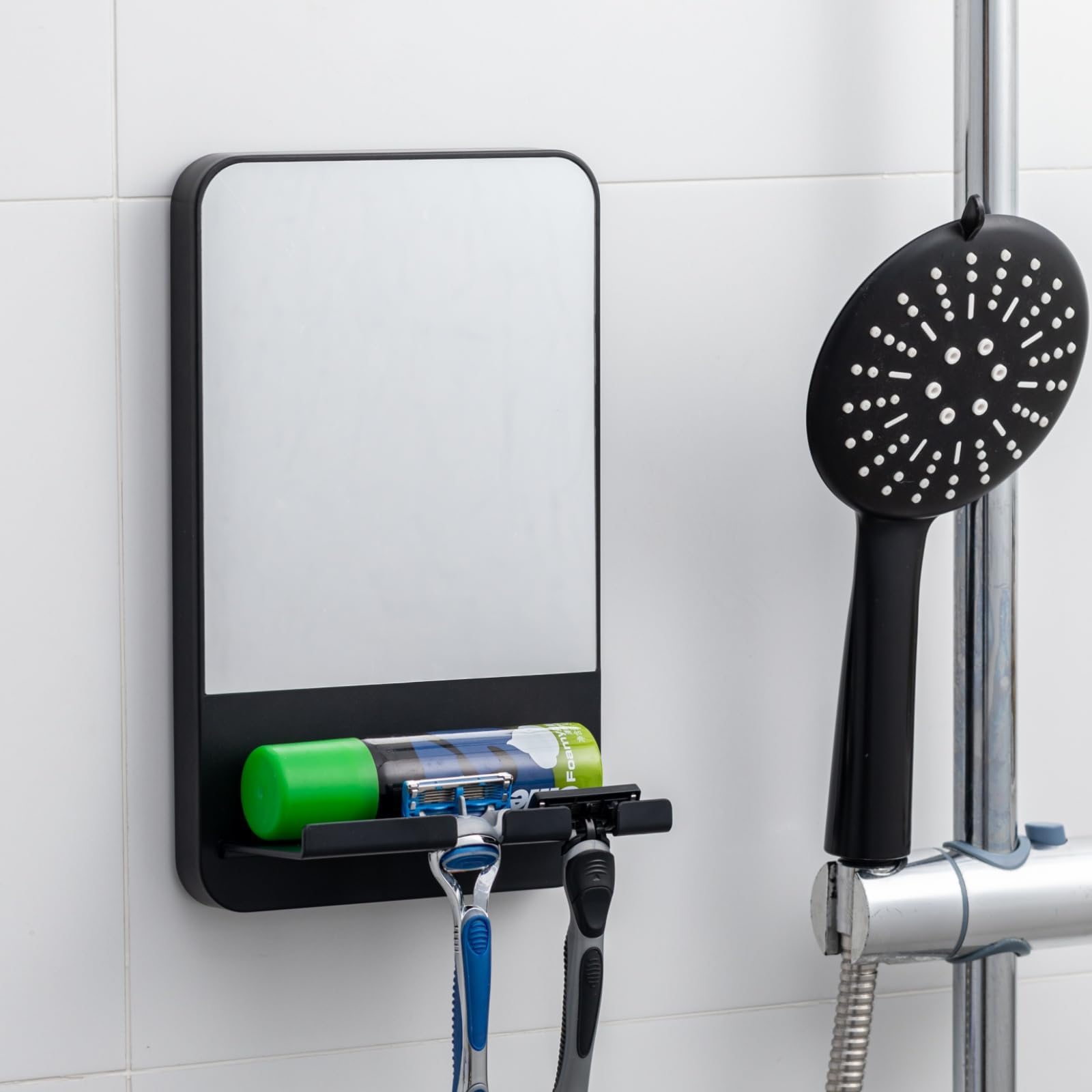 Miroir de douche TAILI anti-buée avec ventouse pour une fixation simple et rapide