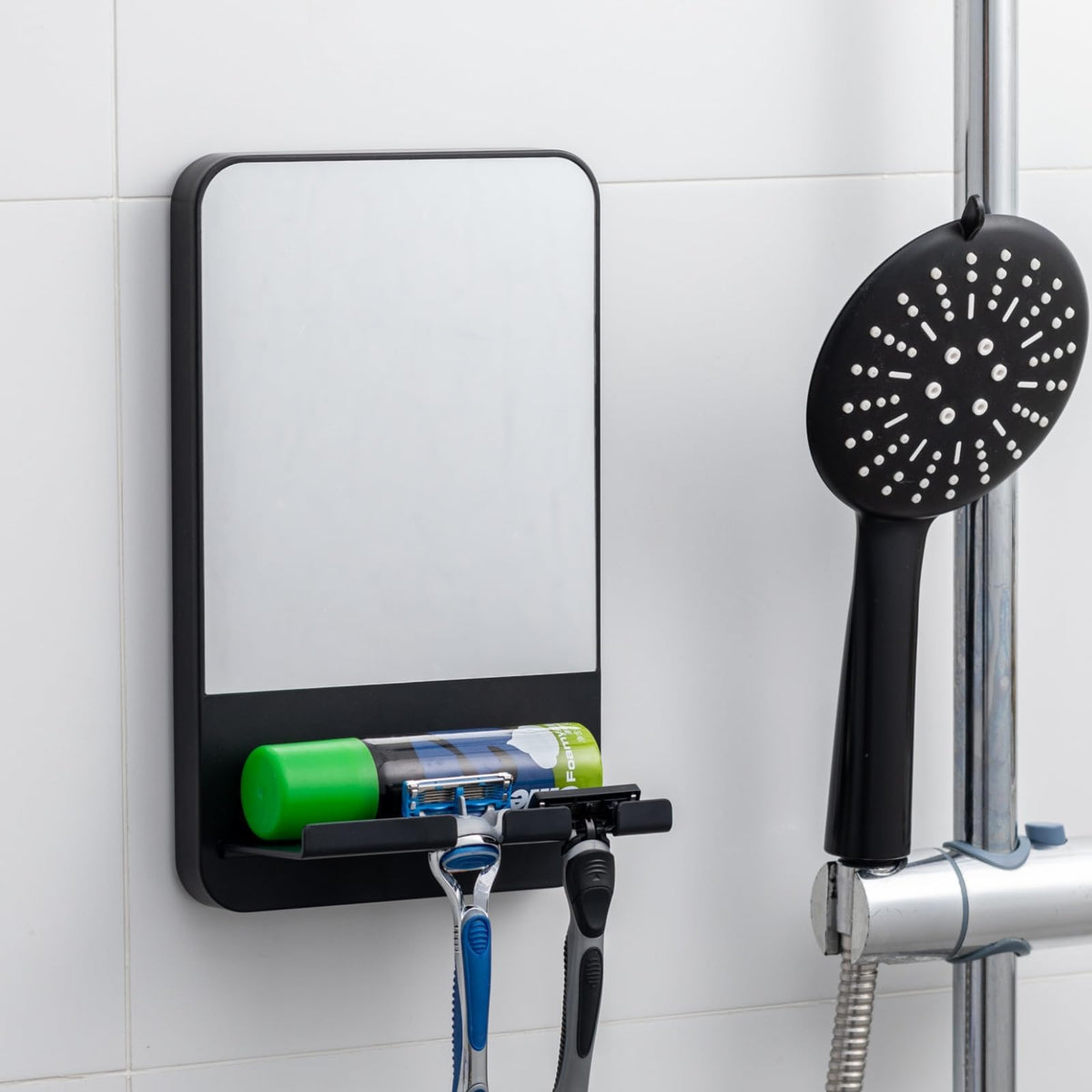 Miroir de douche TAILI anti-buée avec ventouse pour une fixation simple et rapide