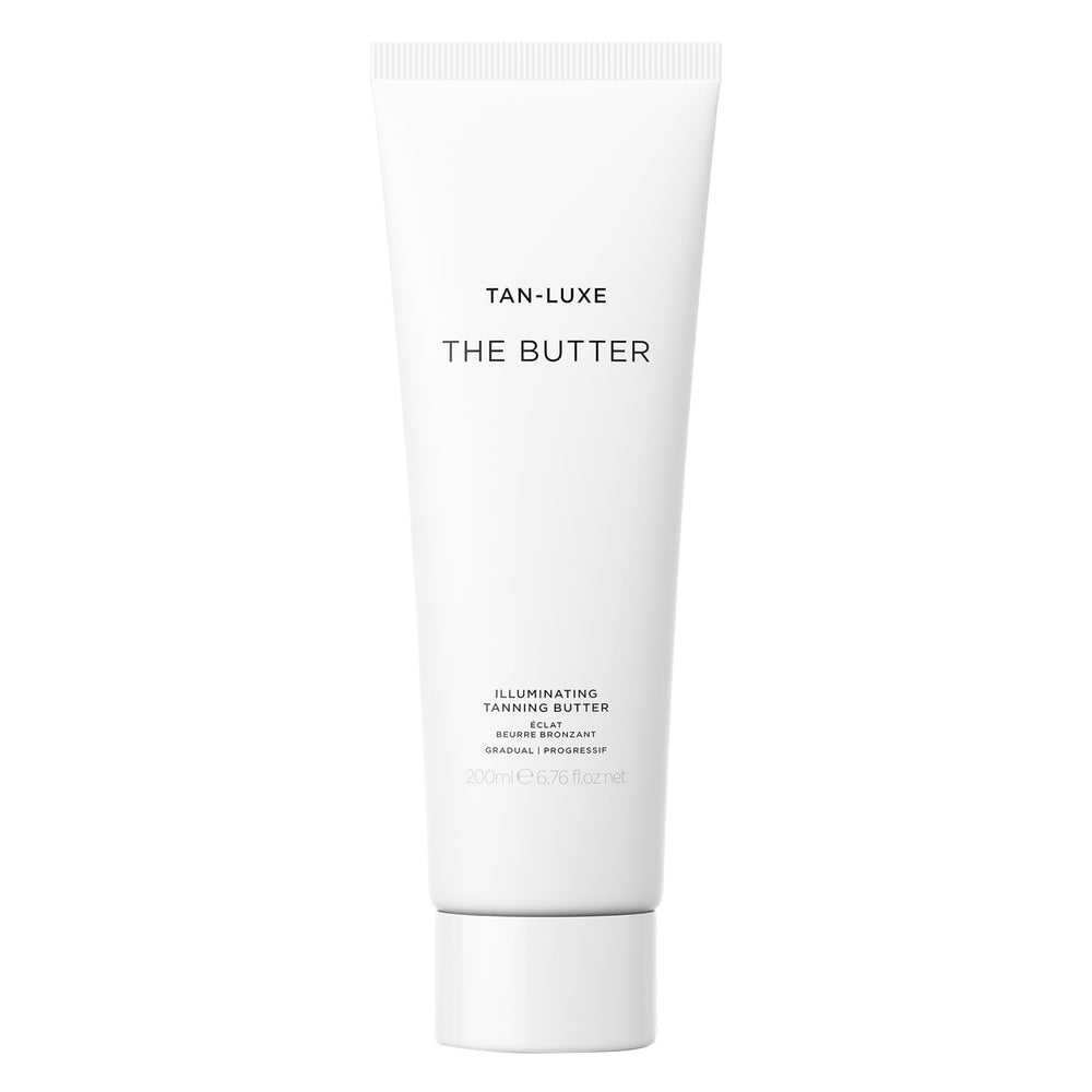 Tan-Luxe The Butter – bouteille hydratante, nourrit la peau et prépare une teinte progressive.
