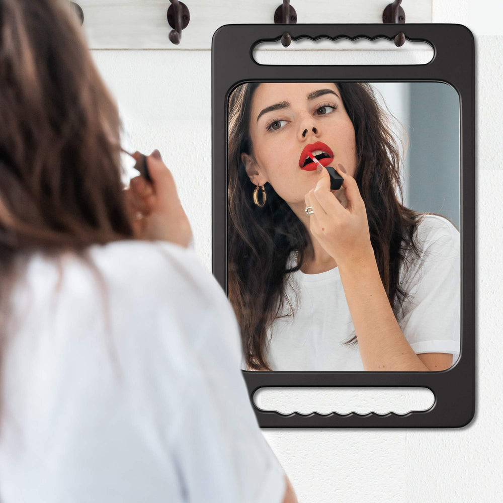 Miroir TASALON polyvalent pour studios et déplacements.