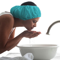 Bandeau TASSI doux, absorbe eau pendant le nettoyage du visage.