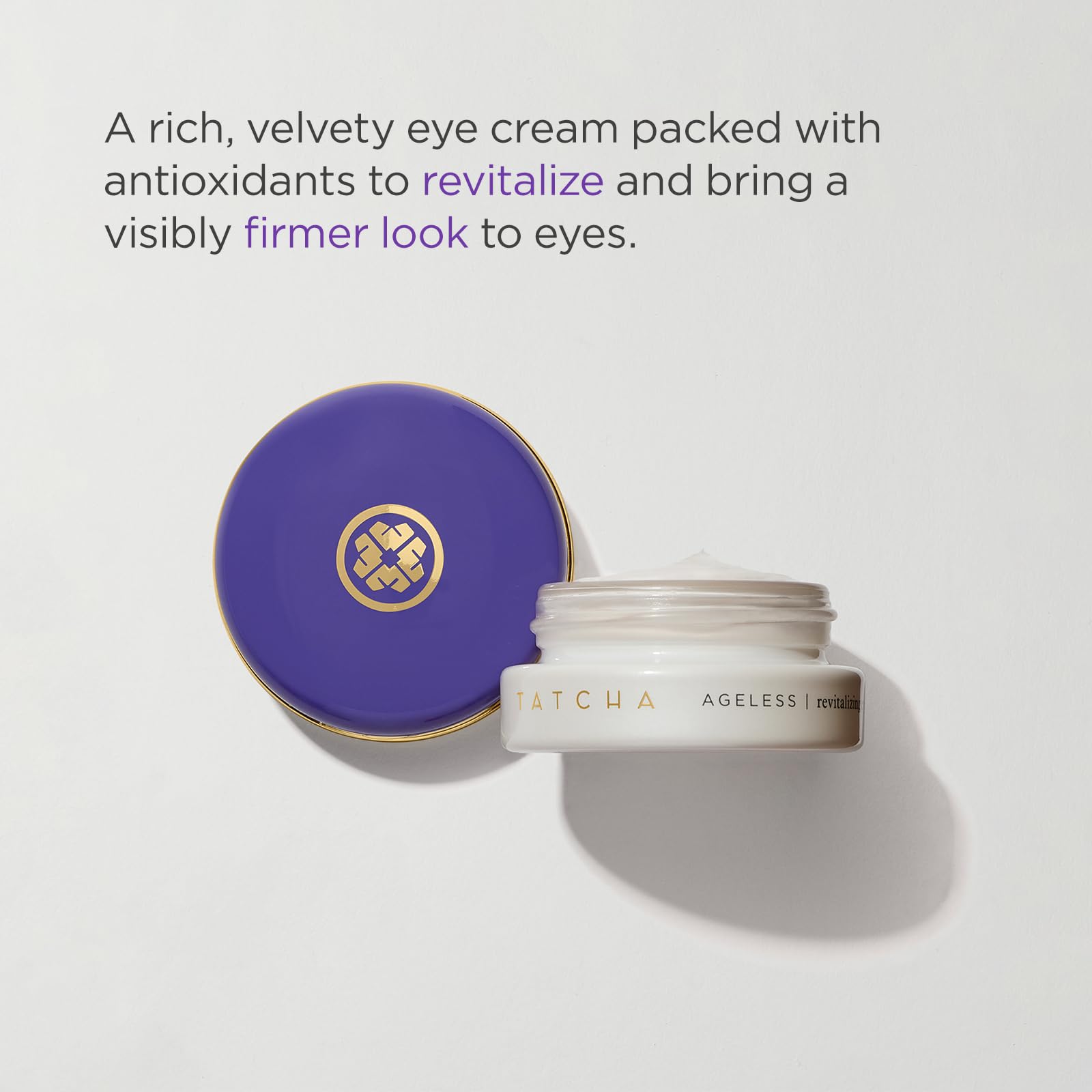 Texture veloutée et riche de la crème, idéale pour nourrir le contour des yeux.