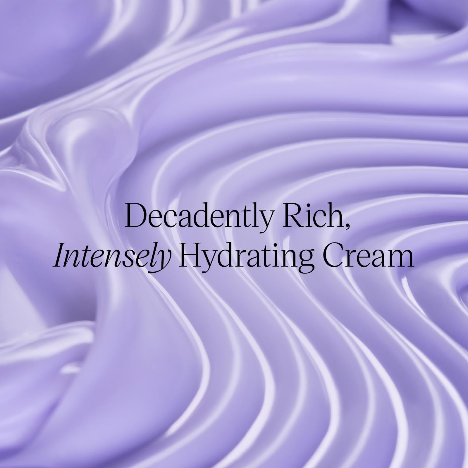 Texture riche de la crème enveloppant le visage pour un soin profond.