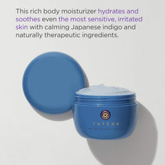 TATCHA Indigo Body Butter – extrait d’indigo naturel apaise la peau sensible.