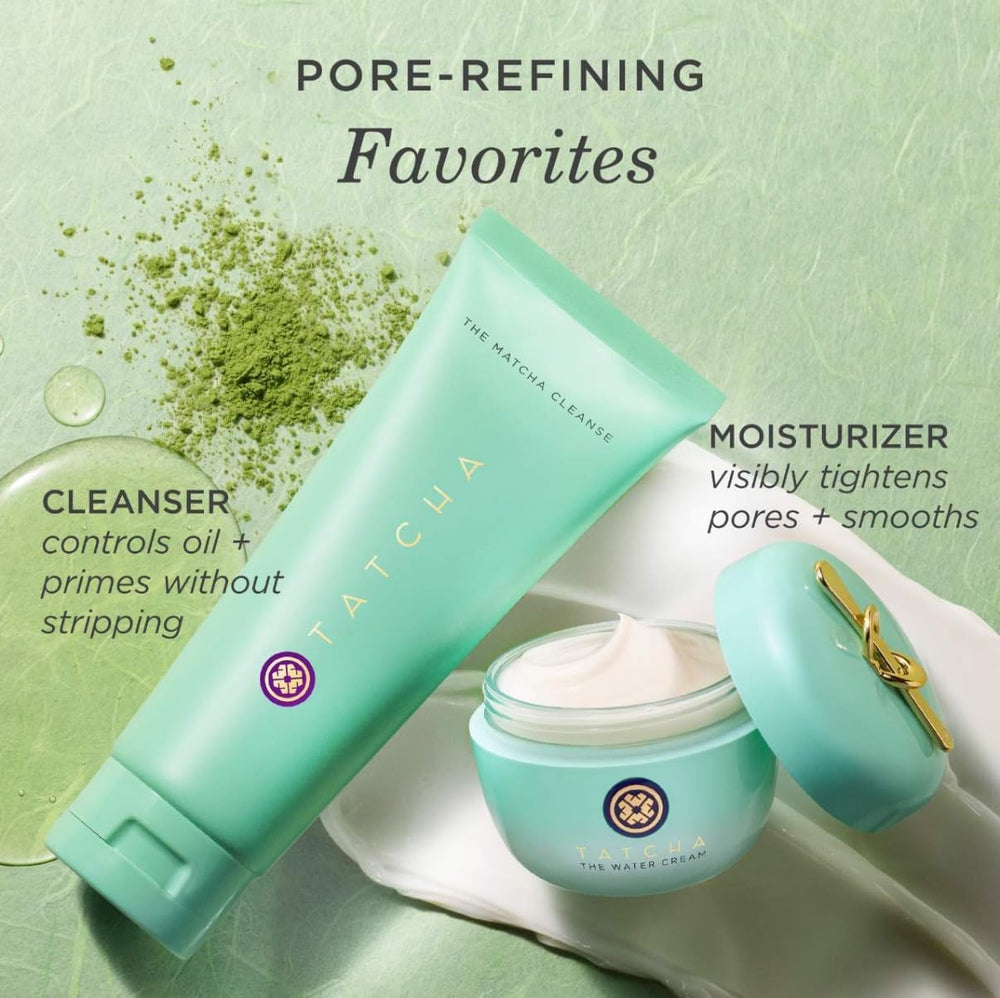 Avec TATCHA Jumbo Water Cream, pores visiblement resserrés et texture de peau affinée.