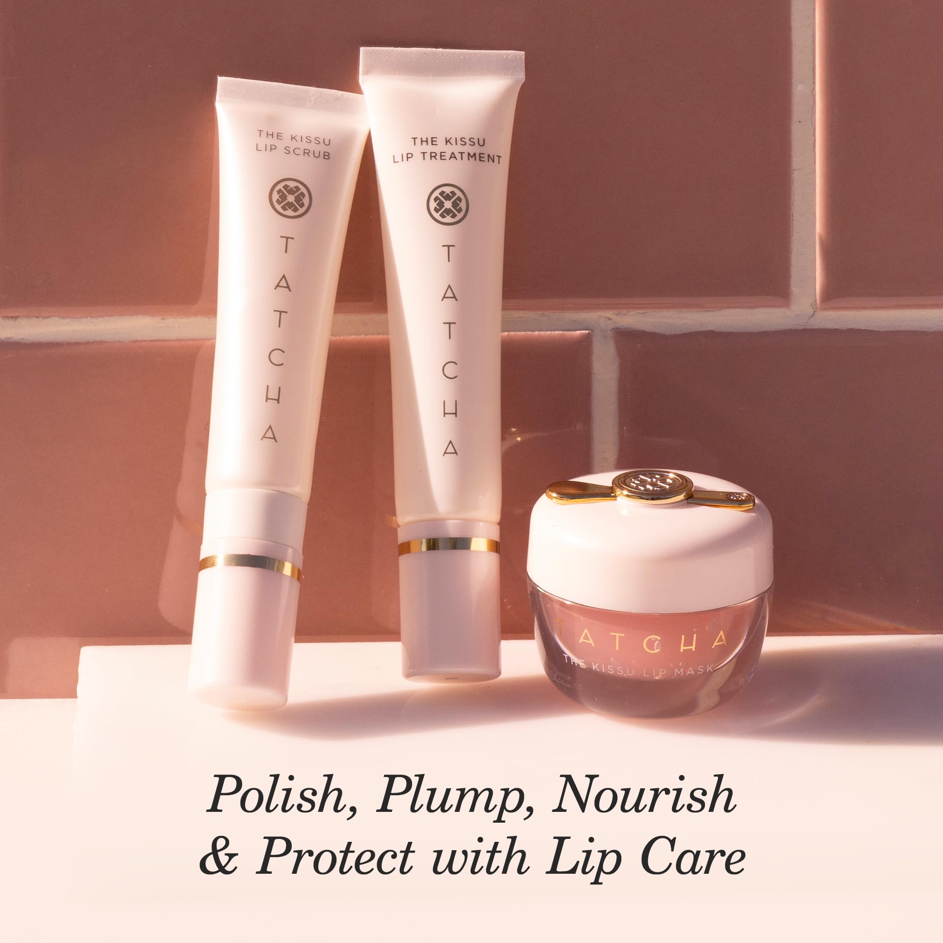 Tatcha Kissu – rituel beauté quotidien et préparation avant le rouge à lèvres.