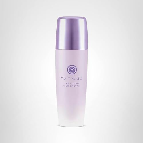 Tatcha Liquid Silk Canvas peut améliorer la tenue du maquillage tout au long de la journée.