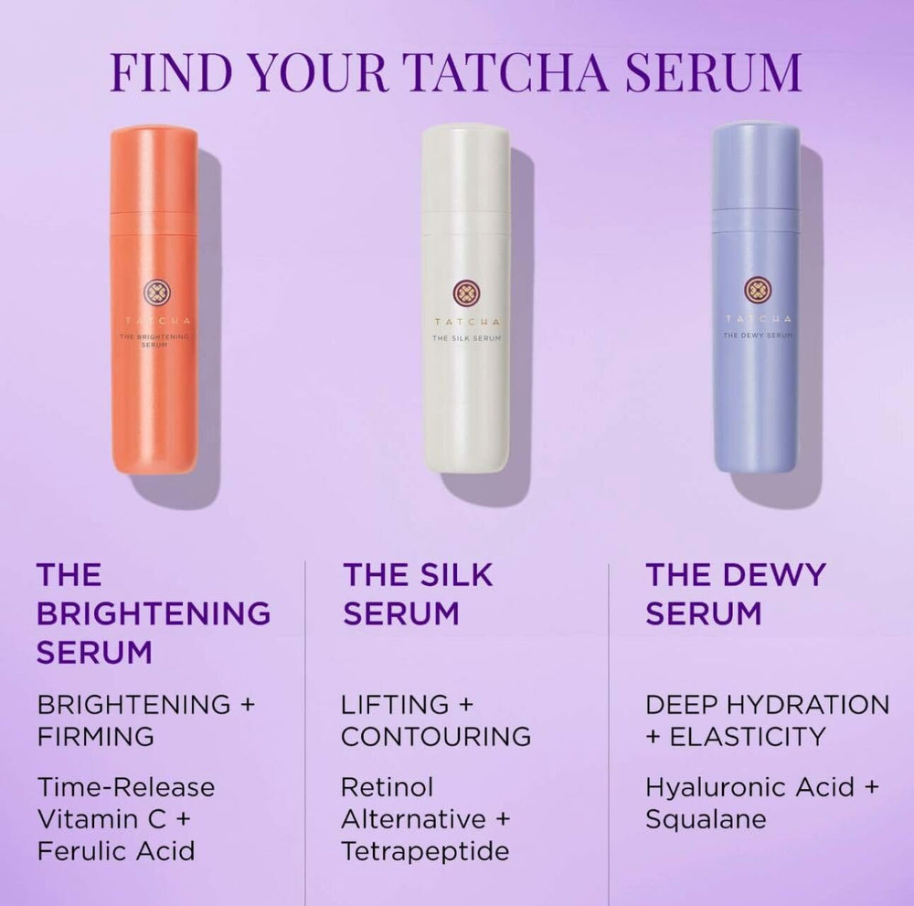 Coffret-beauté TATCHA avec sérum éclaircissant, présentation chic et prête à l'emploi.