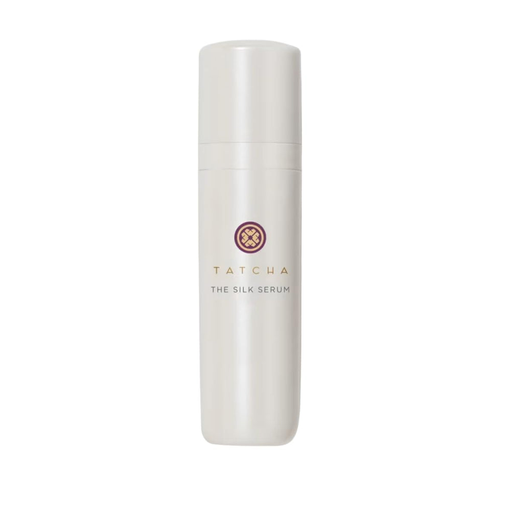 Sérum de soie Tatcha, flacon pratique et application douce pour lisser les ridules.