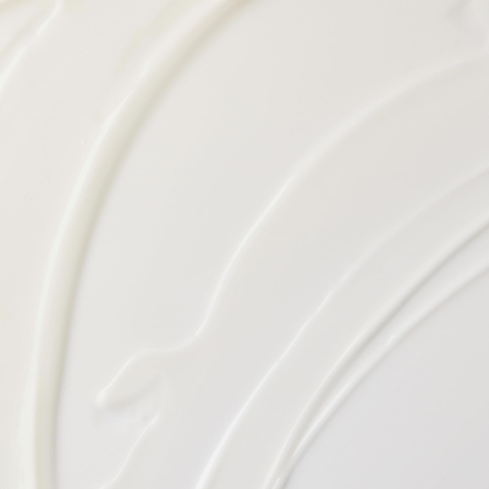 TATCHA sérum yeux léger et hydratant, usage quotidien.