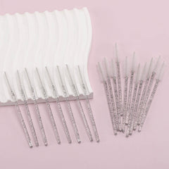 Paquet de 300 goupillons jetables, pratique et sans mélange de couleur.